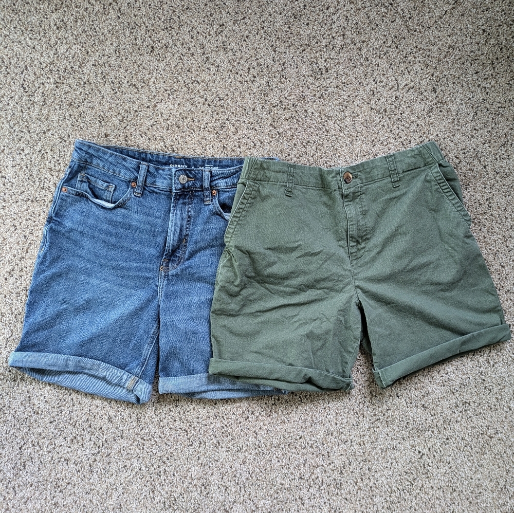 Women's high rise shorts